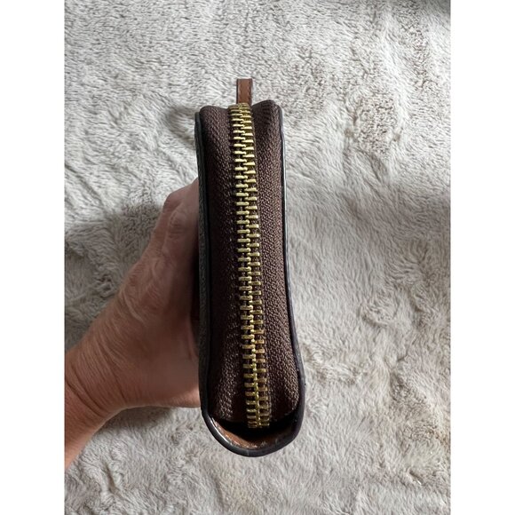 Michael Kors Jet Set Logo Brown & Gold Zip-Around Wristlet Wallet For Women - Picture 9 of 11